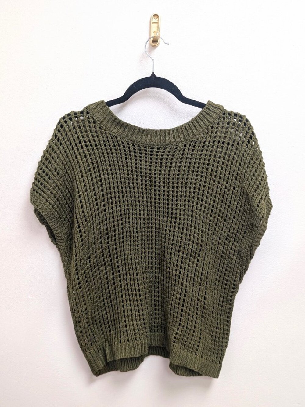 Hollow Out Top